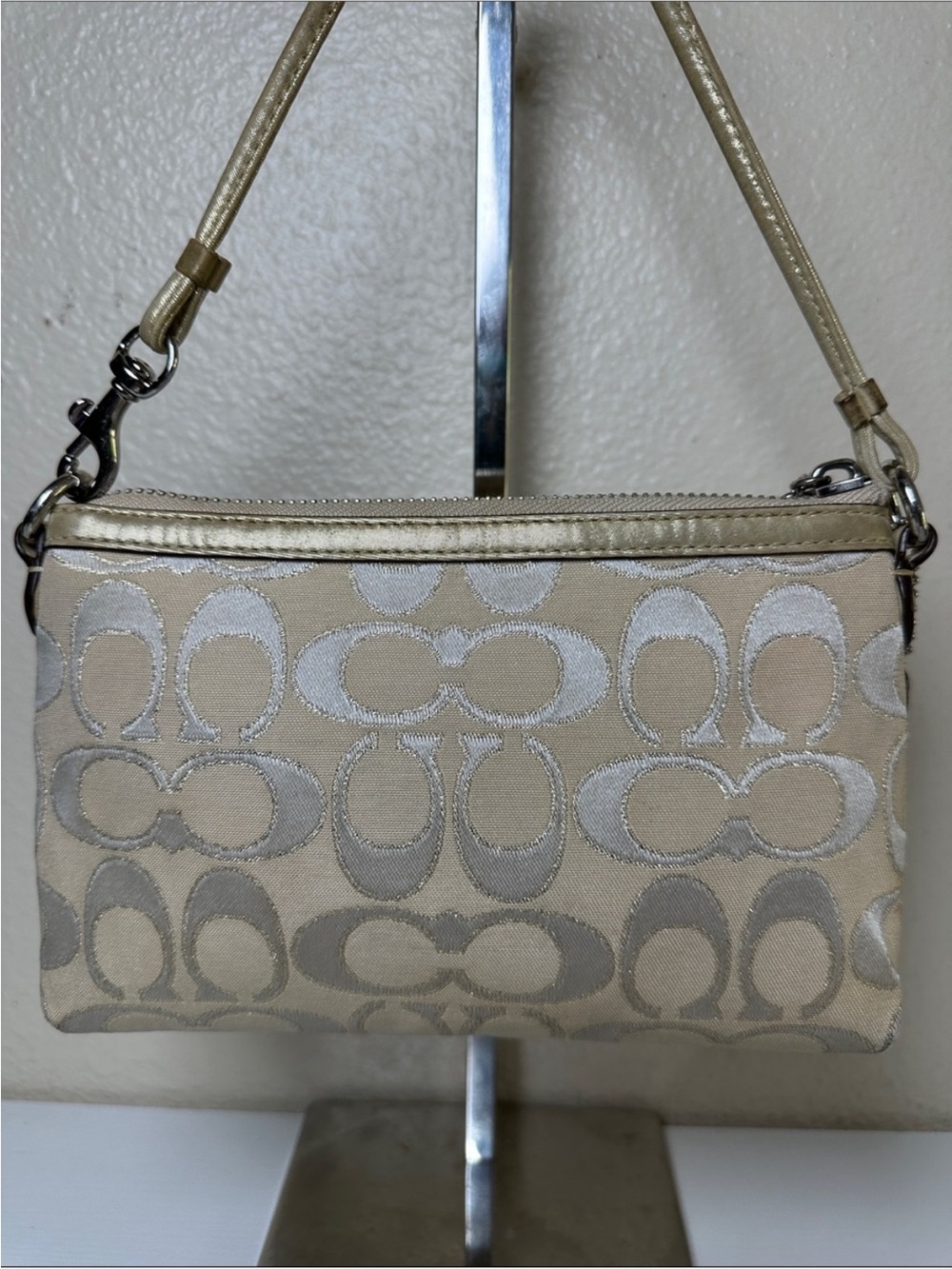 Y2K Coach Poppy Signature Canvas Metallic Trim Wristlet or mini Shoulder bag - Picture 5 of 12
